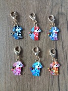 6 breloków, zawieszek z kolorowymi psami