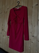 Różowa sukienka z wiązaniem