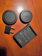 Ładowarka Canon CG-580 i oryginalne zaślepki na obiektyw i body