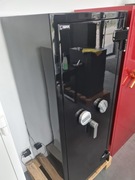  Kasa pancerna BASTER LUX BLACK CL.150 III Klasa