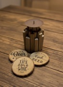 Drewniany świecznik stojak na świecę + drewniane krążki dekoracyjne