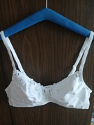 Biustonosz miękki bez fiszbin 90A