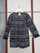 Lekki płaszcz w stylu kufajki