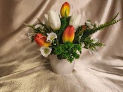 Wiosenna kompozycja kwiatowa tulipany 