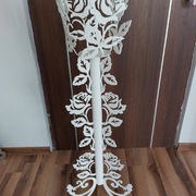 Kwietniki, stojaki, świeczniki 