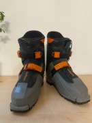 Buty skiturowe Koflach szaro-czarne z pomarańczowymi dodatkami, 27,5