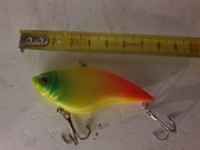 wobler vertykalny cykada  z grzechotką 7,0 cm 15,0 g 