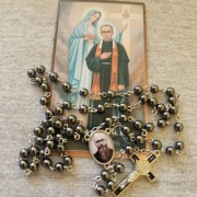 relikwia różaniec I obrazek Maksymilian Kolbe 