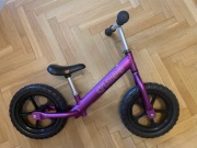 Rowerek biegówka Cruzee fiolietowy/brokatowy dla dziecka