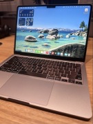 Macbook Air M2 13.6” 16gb RAM/256gb SSD Gwiezdna szarość