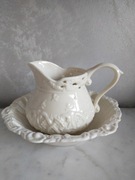 Vintage Porcelana Regal.  Mlecznik  dzbanek ze spodkiem. Kość słoniowa