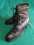 Damskie trzewiki ludowe 38 botki buty na obcasie 