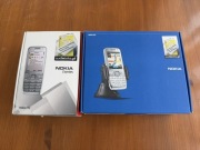 Nokia E52 - 2 sztuki, oryginalny uchwyt do auta, instrukcje, sprawne