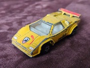 Model kolekcjonerski Matchbox Lamborghini Countach LP 500 S z 1985 r.