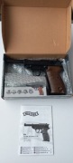 Pistolet CO 2  Walter P-38