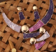 Komplet biżuterii naszyjnik i kolczyki asymetria emaliowane stal KPL56