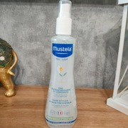 Mustela odświeżający spray ułatwiający rozczesywanie włosów 200ml