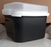 Pojemnik  firmy Tupperware  2,6l