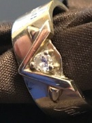 Pierścień-sygnet białe złoto (750) z diamentem ! 