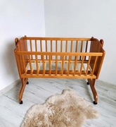 Łóżeczko drewniane kołyska 