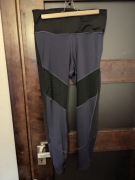 Legginsy Reebok z wstawką z siatki rozmiar L