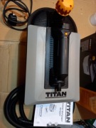 Parownica Titan 2200W TTB926STM- na części lub naprawy