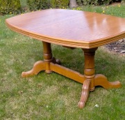 Sprzedam masywny stół dębowy 