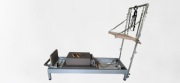 Klasyczny Reformer Pilates z Wieżą Aluminiowy 4 Sprężyny Box Jumpboard Mata