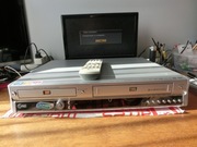 Nagrywarka DVD/VCR LG z pilotem.