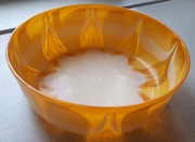 Miska kuchenna plastikowa, żółto-pomarańczowo-biała z wzorem