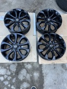 Felgi aluminiowe Nissan 17x7J