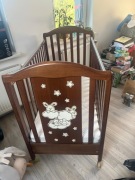 Komplet łóżeczko z komodą