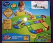 Zestaw torów Delux TutTutAutka firmy Vtech, 1-5lat