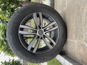 Opony zimowe wraz z felgami. Nokian WR SUV3