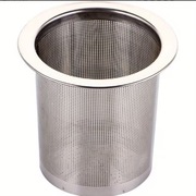 Stalowy zaparzacz do herbaty. Sitko z drobnej siatki.