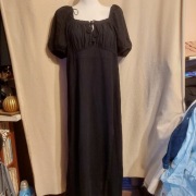 Dluga, czarna sukienka