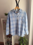 Błękitna koszula oversize w kratkę