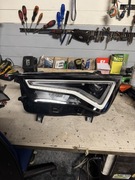 Seat ateca lift lampa lewa przod oryginał 576941031 C