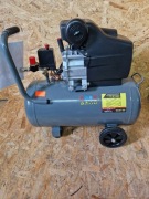 Kompresor sprężarka 50 Litrów  8 bar DO 47-50 