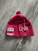 czapka zimowa narciarska Swix Norway Beanie z logo DNB Kolor różowy