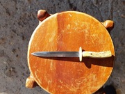 Stary nóż sztylet kordelas myśliwski poroże w porożu mały