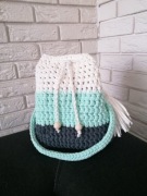 Ręcznie robiona torebka/plecaczek z włóczki