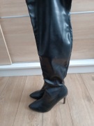 Czarne kozaki na szpilce 