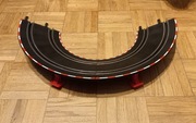 Zakręt pochyły z podporami, tor Carrera Go, Go+, digital 143, skala 1:43