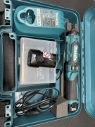 Makita DF012DSE cały komplet stan idealny