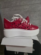 Nowe skórzane sneakersy damskie czerwone polska produkcja r 39