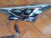 Lampa Toyota C-HR LIFT lewa uszkodzona 81150-F4250-00 - BEZMODUŁOWA.