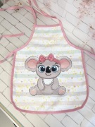 Fartuszek dziewczęcy mocny 3-7 lat 40x50cm miś koala prezent