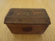 Szkatułka drewniana, kuferek drewniany, Cepelia, PRL, vintage