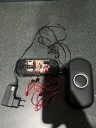 PlayStation Portable - przerobiona CFW + etui + słuchawki